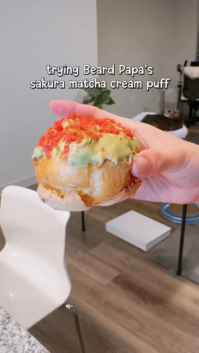 Beard Papa’s sakura matcha cream puff