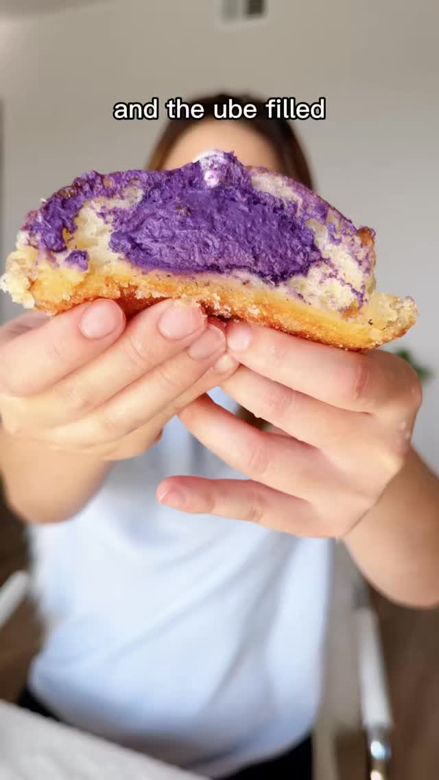 Tous les Jours pistachio + ube donuts